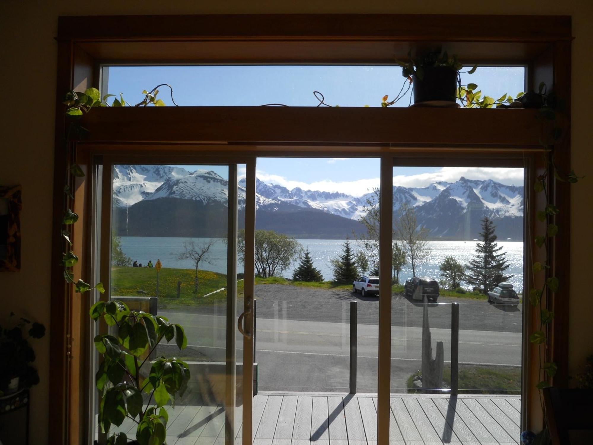 Seward Front Row Bed And Breakfast Экстерьер фото